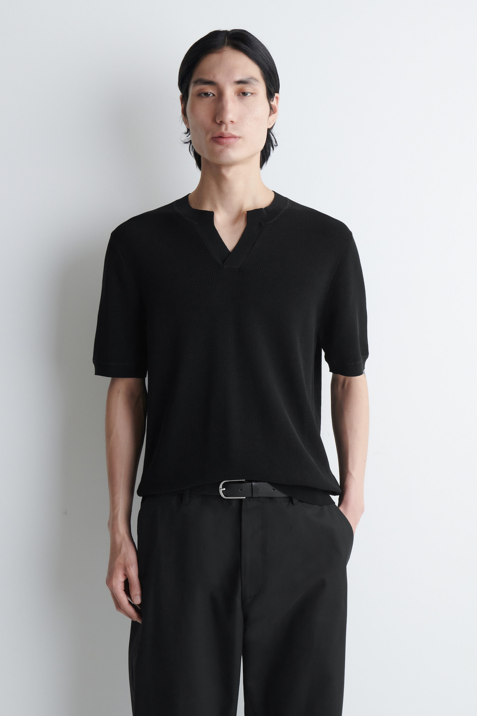 Black Split-Neck Knit T-Shirt — Men's Short Sleeve Open Collar Top